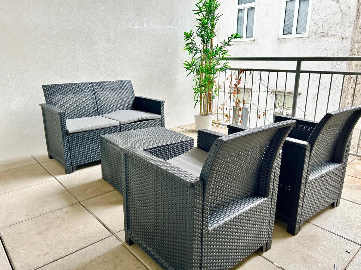 100m2 Flat With Balcony Near Mariahilferstrasse - Free Parking Wien