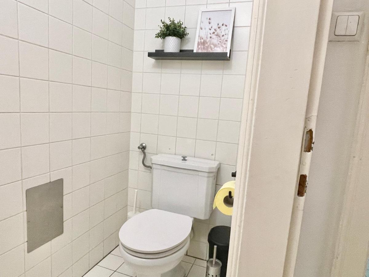 100m2 Flat With Balcony Near Mariahilferstrasse - Free Parking Apartment Wien